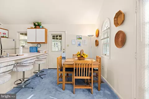 Dining - 1038 Ocean Pkwy, Ocean Pines, MD 21811 photo 2 of 2