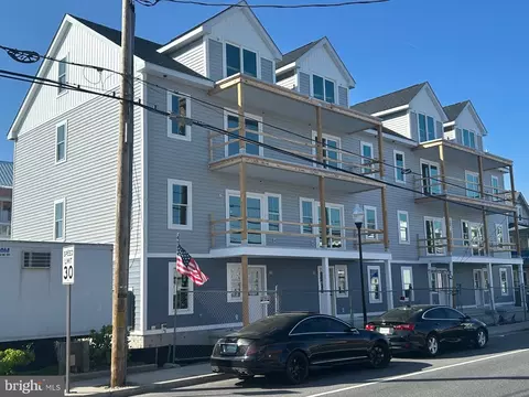 909 N Baltimore Ave #3, Ocean City, MD 21842