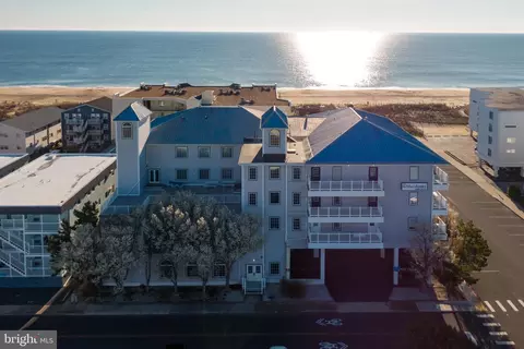6 127th St #201, Ocean City, MD 21842