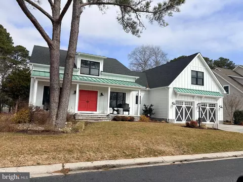 11421 Maid At Arms Ln, Berlin, MD 21811