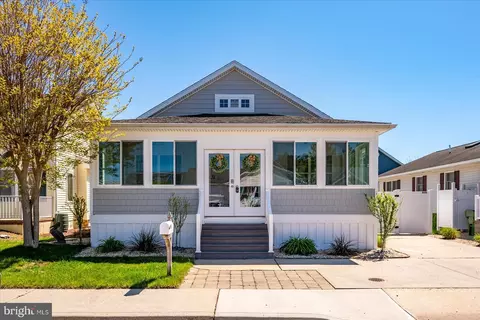 13804 Sailing Rd, Ocean City, MD 21842