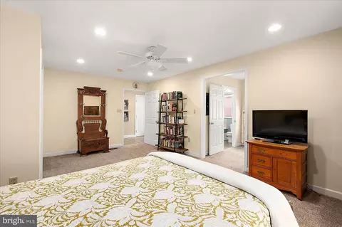 Bedroom - 14 Trinity Pl, Ocean Pines, MD 21811 photo 2 of 9