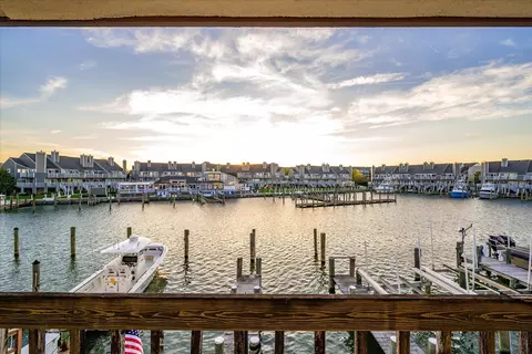 401 13th St, Ocean City, MD 21842