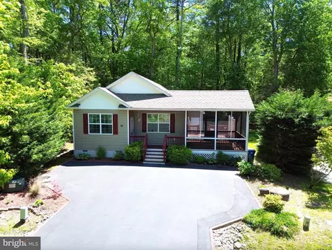 16 Juniper Ct, Ocean Pines, MD 21811