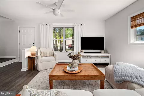 Living - 8 Bridgewater Rd, Ocean Pines, MD 21811 photo 2 of 5