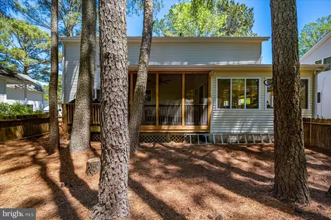 Exterior - 8 Bridgewater Rd, Ocean Pines, MD 21811 photo 8 of 11