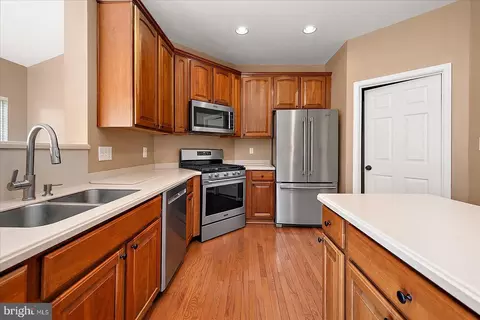 Kitchen - 273 Powell Cir, Berlin, MD 21811 photo 4 of 6