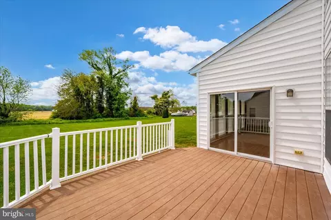 Exterior - 273 Powell Cir, Berlin, MD 21811 photo 6 of 10