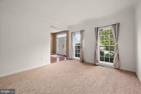 Living - 273 Powell Cir, Berlin, MD 21811 photo 1 of 11