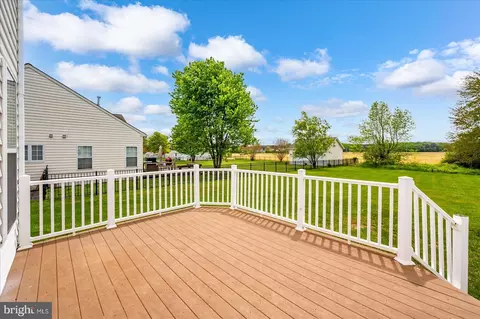 Exterior - 273 Powell Cir, Berlin, MD 21811 photo 5 of 10