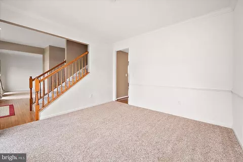 Living - 273 Powell Cir, Berlin, MD 21811 photo 2 of 11