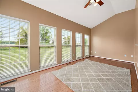 Living - 273 Powell Cir, Berlin, MD 21811 photo 10 of 11
