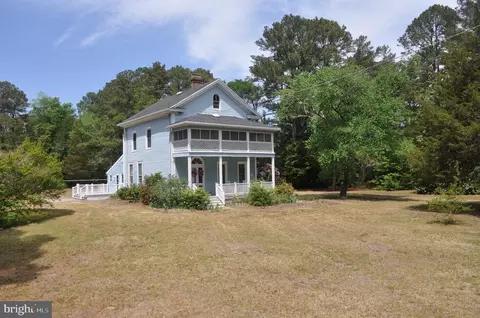 201 Meadow Ln, Pocomoke City, MD 21851