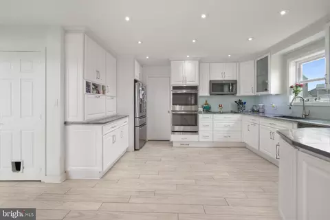 Kitchen - 23 Mallard Dr E, Ocean Pines, MD 21811 photo 2 of 7