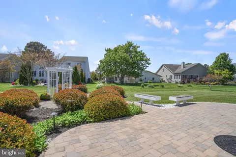 Exterior - 6 Heron Isle Ct, Ocean Pines, MD 21811 photo 5 of 6
