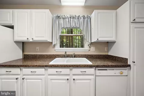 Kitchen - 1348 Ocean Pkwy, Berlin, MD 21811 photo 2 of 3