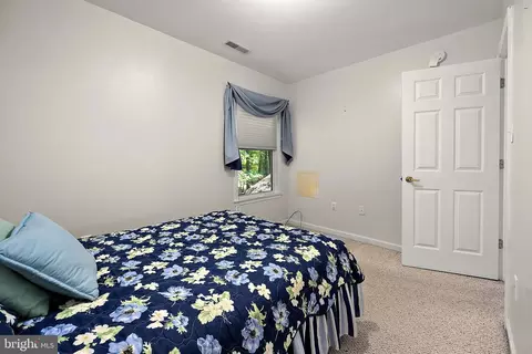 Bedroom - 1348 Ocean Pkwy, Berlin, MD 21811 photo 6 of 9