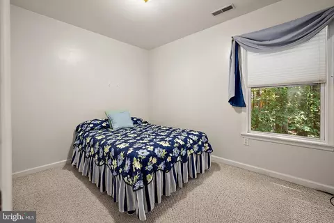 Bedroom - 1348 Ocean Pkwy, Berlin, MD 21811 photo 4 of 9