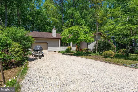 Exterior - 40 Harbormist Cir, Ocean Pines, MD 21811 photo 2 of 15