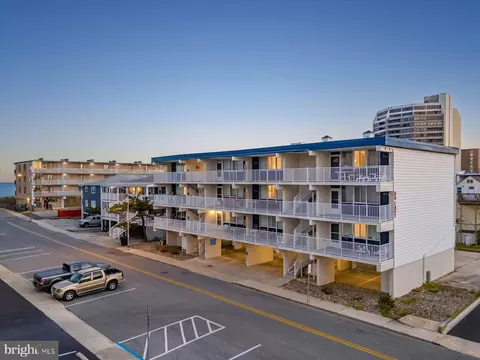 9 88th St #102, Ocean City, MD 21842