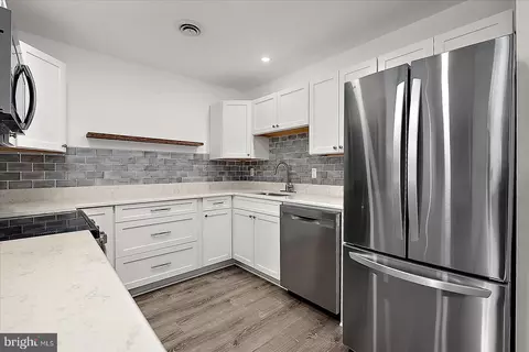 Kitchen - 120 71st St #3, Ocean City, MD 21842 photo 4 of 5