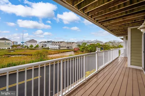 Exterior - 120 71st St #3, Ocean City, MD 21842 photo 3 of 6