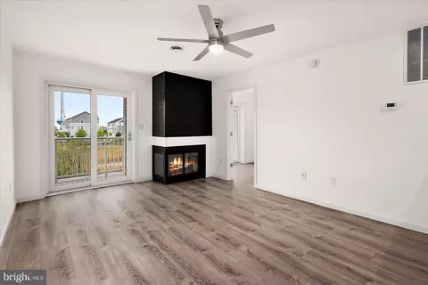 Living - 120 71st St #3, Ocean City, MD 21842 photo 6 of 8