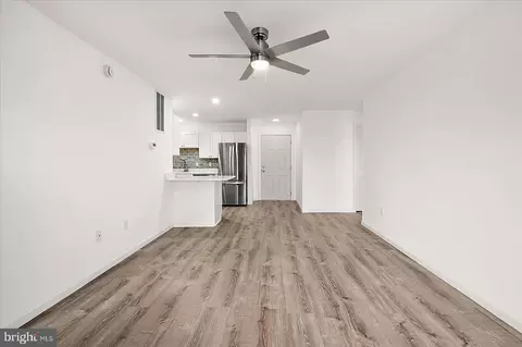 Living - 120 71st St #3, Ocean City, MD 21842 photo 2 of 8