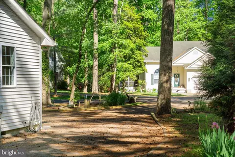 Exterior - 9 Yeoman Ct, Ocean Pines, MD 21811 photo 6 of 12