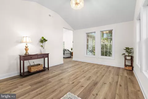 Entry Way - 9 Yeoman Ct, Ocean Pines, MD 21811 photo 2 of 5