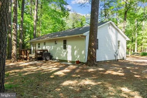 Exterior - 9 Yeoman Ct, Ocean Pines, MD 21811 photo 9 of 12