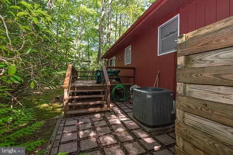 Exterior - 32 Whaler Ln, Ocean Pines, MD 21811 photo 8 of 15