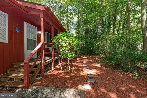 Exterior - 32 Whaler Ln, Ocean Pines, MD 21811 photo 6 of 15