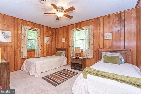 Bedroom - 32 Whaler Ln, Ocean Pines, MD 21811 photo 4 of 7
