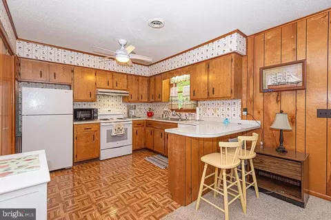 Kitchen - 32 Whaler Ln, Ocean Pines, MD 21811 photo 1 of 4