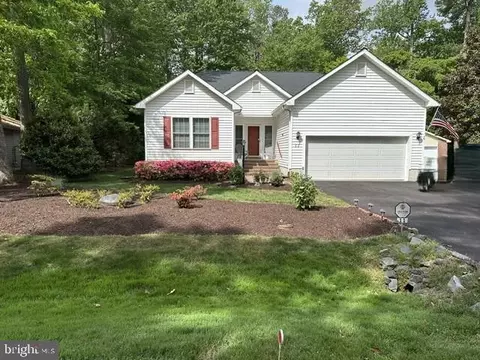 11 Burr Hill Dr, Berlin, MD 21811