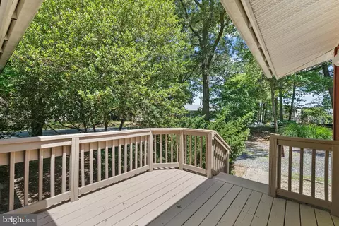 Exterior - 25 Seabreeze Rd, Ocean Pines, MD 21811 photo 4 of 10