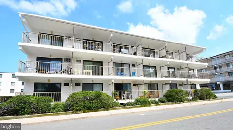 6 87th St #305, Ocean City, MD 21842