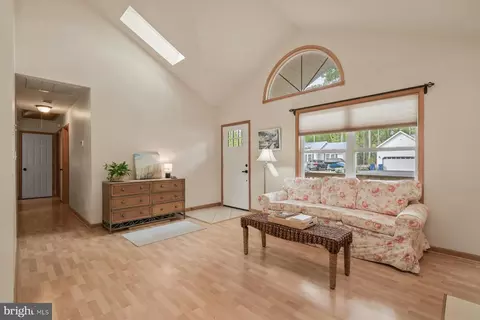 Entry Way - 35 Liberty St, Ocean Pines, MD 21811 photo 3 of 5