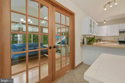 Entry Way - 35 Liberty St, Ocean Pines, MD 21811 photo 2 of 5