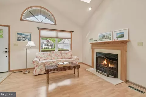 Living - 35 Liberty St, Ocean Pines, MD 21811 photo 1 of 4