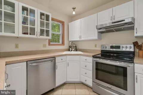 Kitchen - 35 Liberty St, Ocean Pines, MD 21811 photo 2 of 5