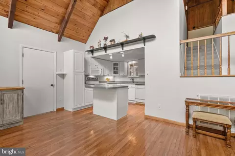 Entry Way - 101 White Sail Cir, Ocean Pines, MD 21811 photo 1 of 7