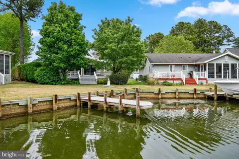 Exterior - 101 White Sail Cir, Ocean Pines, MD 21811 photo 7 of 12
