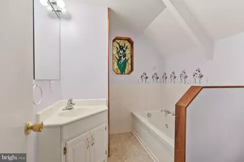 Bath - 101 White Sail Cir, Ocean Pines, MD 21811 photo 2 of 2