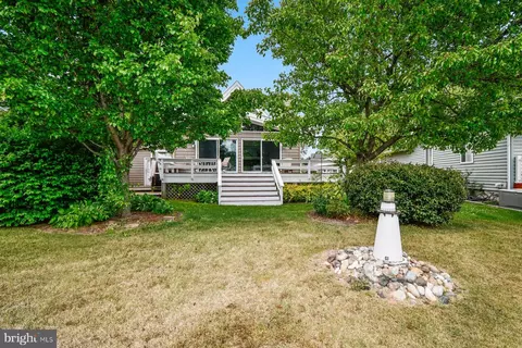 Exterior - 101 White Sail Cir, Ocean Pines, MD 21811 photo 9 of 12