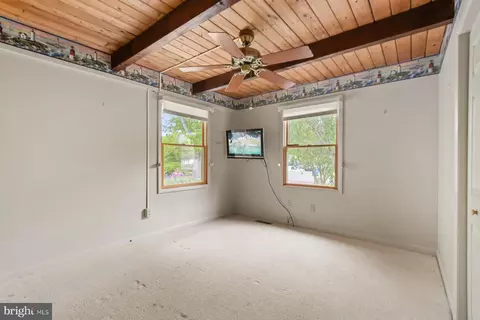 Bedroom - 101 White Sail Cir, Ocean Pines, MD 21811 photo 2 of 5