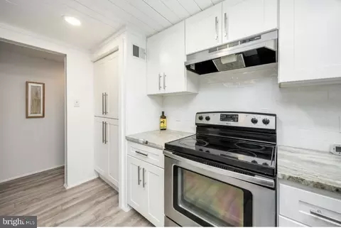 Kitchen - 5 Falcon Bridge Rd, Ocean Pines, MD 21811 photo 3 of 3