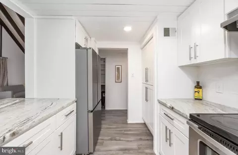 Entry Way - 5 Falcon Bridge Rd, Ocean Pines, MD 21811 photo 2 of 9