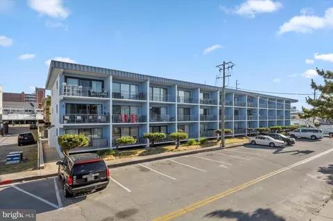 13 69th St #205, Ocean City, MD 21842